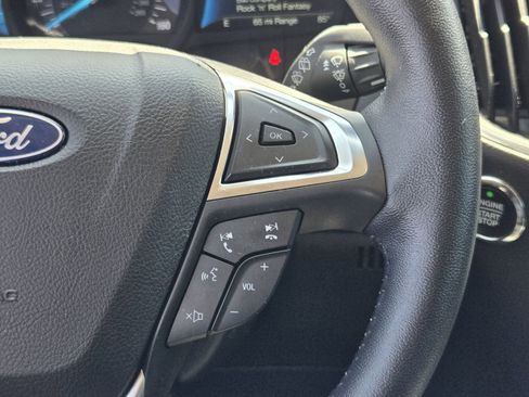 Used 2023 Ford Edge Titanium AWD/4WD image 28
