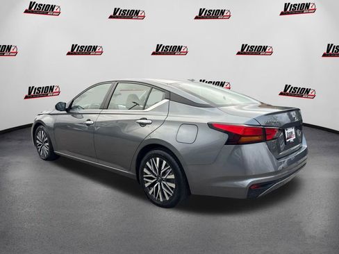 Used 2023 Nissan Altima 2.5 SV image 7