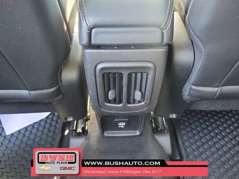 Used 2018 Jeep Compass Latitude w/ Cold Weather Group FWD image 29