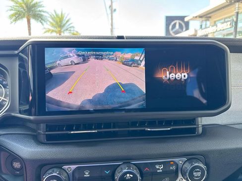 Used 2024 Jeep Wrangler Sport S image 25