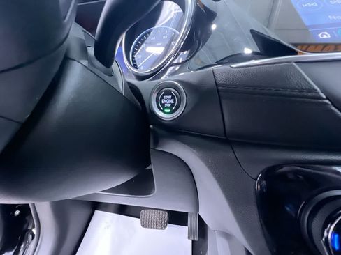 Used 2021 Buick Encore GX Select w/ Advanced Technology Package AWD/4WD image 17
