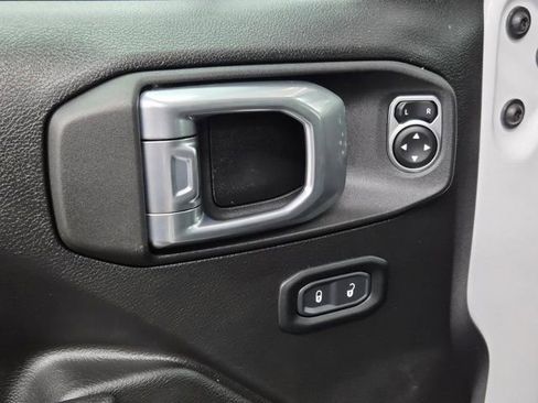 Used 2023 Jeep Wrangler Sport image 13