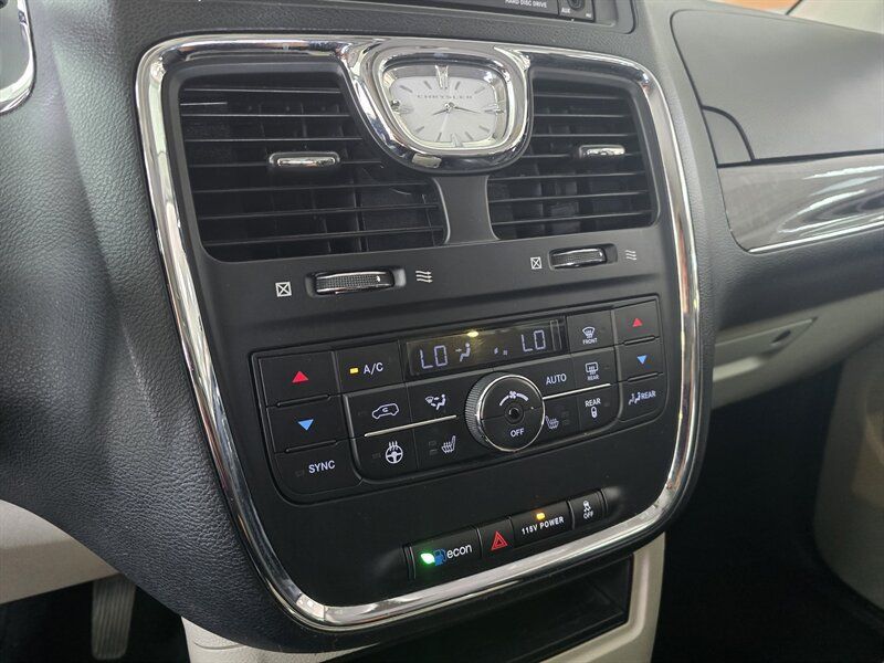 Used 2015 Chrysler Town & Country Touring w/ Driver Convenience Group FWD image 25