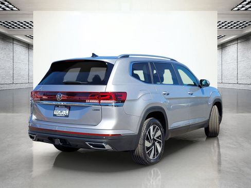 Used 2024 Volkswagen Atlas SEL image 7