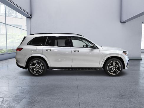 Certified 2026 Mercedes-Benz GLS 450 4MATIC w/ AMG Line Exterior image 7
