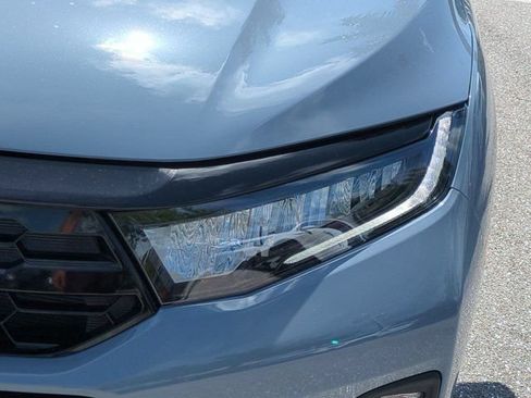New 2026 Honda Odyssey Touring image 9