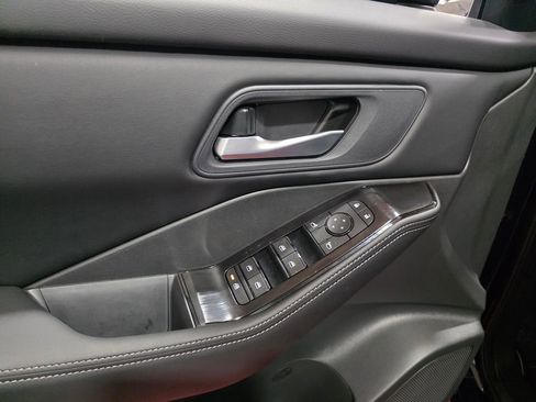 New 2026 Nissan Rogue SV image 12