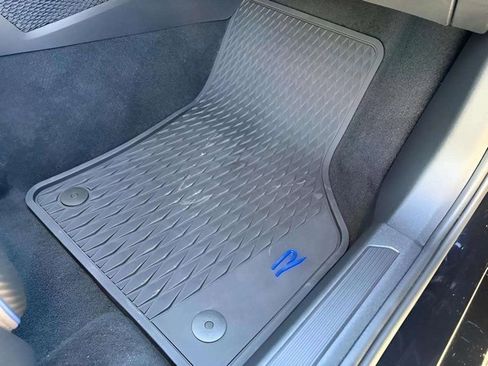 Certified 2023 Volkswagen Golf 20th Anniversary Edition image 17