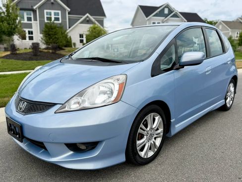 Used 2010 Honda Fit Sport image 1