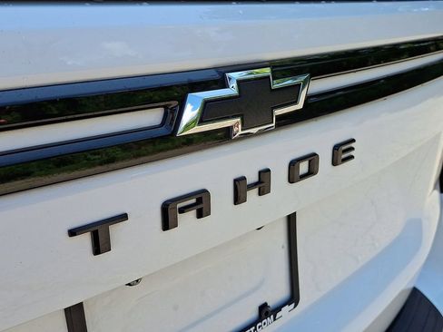 Used 2023 Chevrolet Tahoe Z71 w/ Luxury Package AWD/4WD image 37
