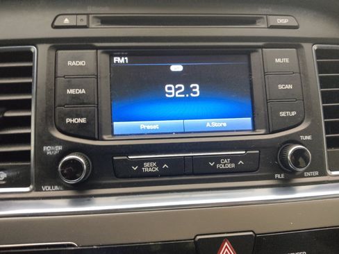 Used 2016 Hyundai Sonata SE FWD image 25