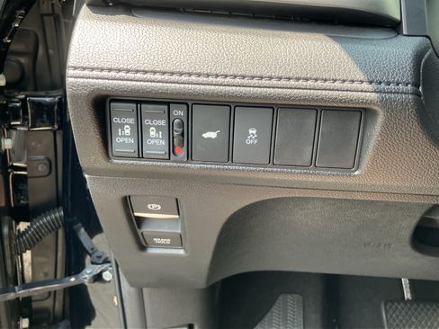 Used 2026 Honda Odyssey EX-L image 19