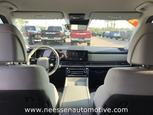 Used 2024 Hyundai Santa Fe SE image 22