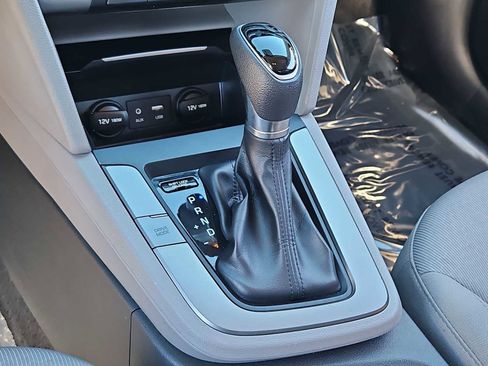 Used 2018 Hyundai Elantra SEL image 31