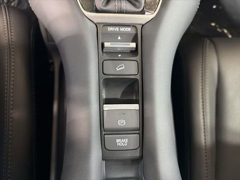 New 2026 Honda HR-V EX-L image 25