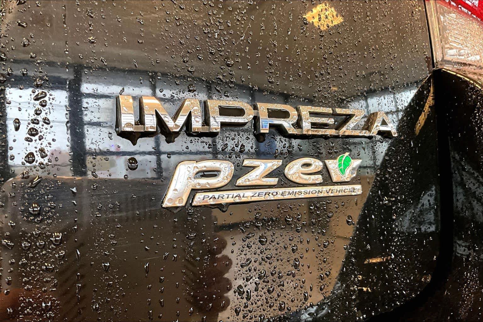 Used 2017 Subaru Impreza 2.0i Limited AWD/4WD image 10