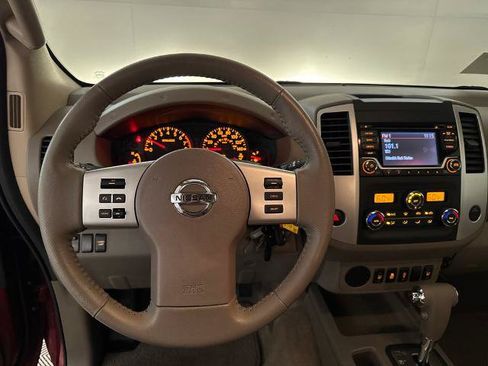 Used 2017 Nissan Frontier SV w/ SV Value Truck Package RWD image 5