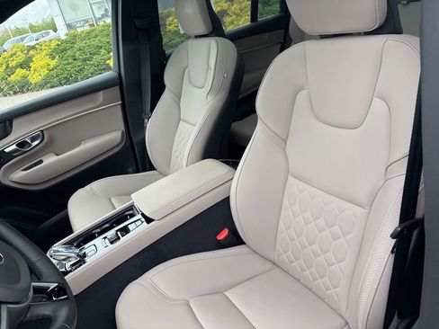 Used 2026 Volvo XC90 B6 Plus AWD/4WD image 18