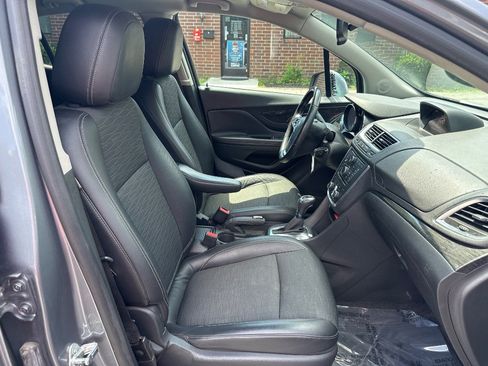 Used 2015 Buick Encore Convenience FWD image 19