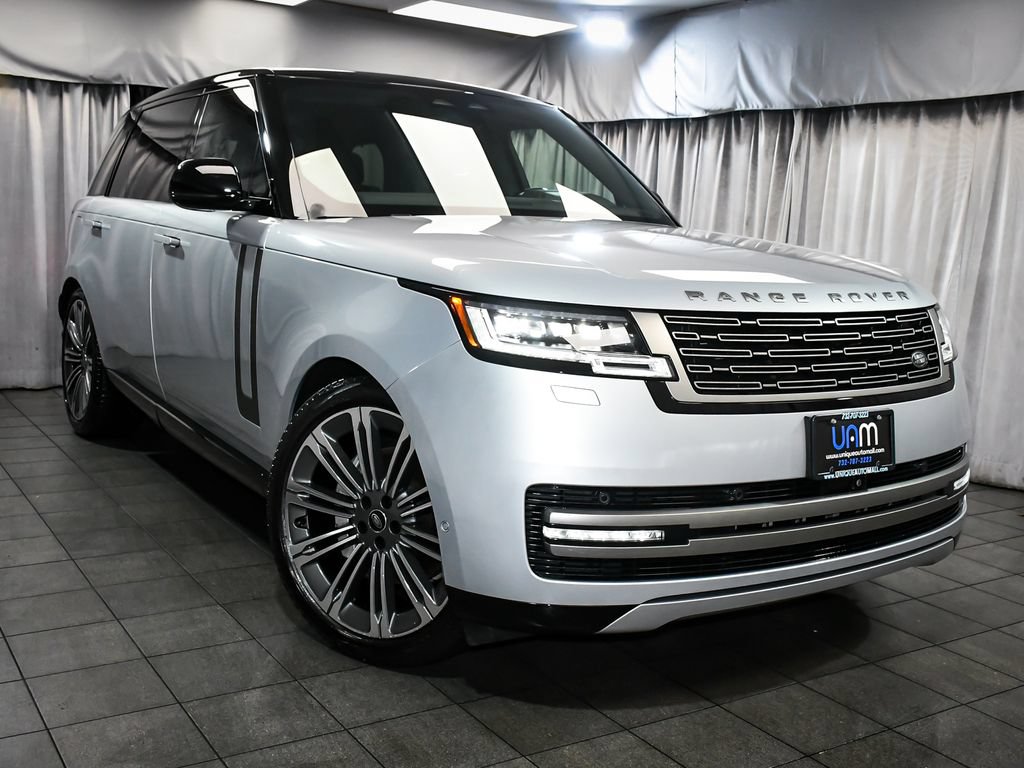 Used 2024 Land Rover Range Rover Long Wheelbase SE AWD/4WD image 3
