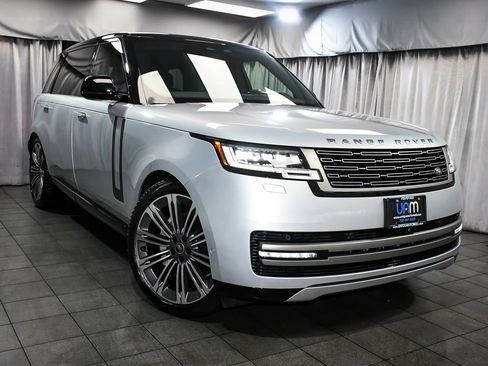 Used 2024 Land Rover Range Rover Long Wheelbase SE AWD/4WD image 3