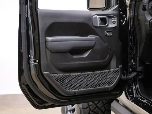 Used 2025 Jeep Gladiator Rubicon w/ Safety Group image 81