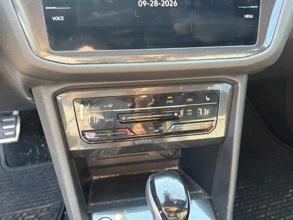 Used 2023 Volkswagen Tiguan SE R-Line FWD image 14