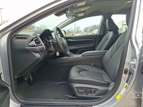 Certified 2024 Toyota Camry SE FWD image 15