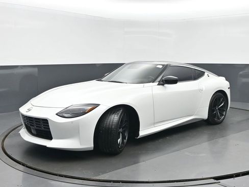 Used 2023 Nissan Z Performance w/ Floor Mat Package (L93) image 7