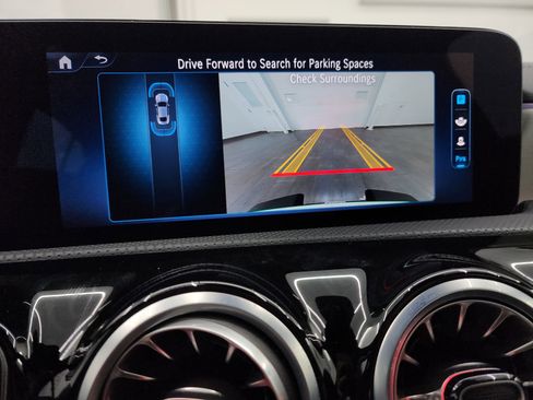 Used 2025 Mercedes-Benz CLA 250 4MATIC image 14