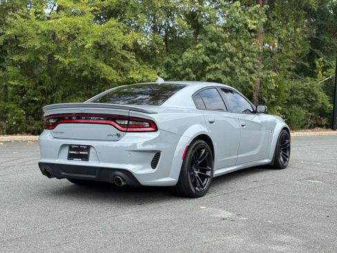 Used 2022 Dodge Charger SRT Hellcat w/ Harman/Kardon Audio Group image 12