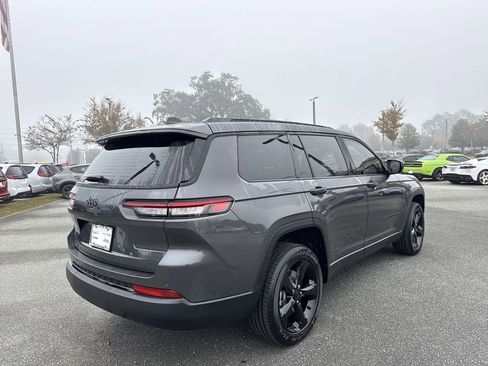 New 2025 Jeep Grand Cherokee L Altitude image 3