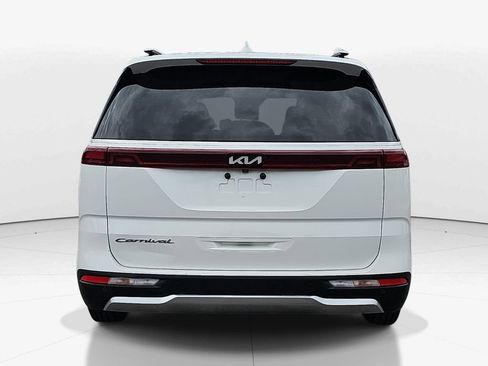 Used 2022 Kia Carnival SX FWD image 7