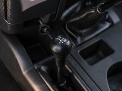 Used 2003 Dodge Ram 2500 Truck SLT image 19