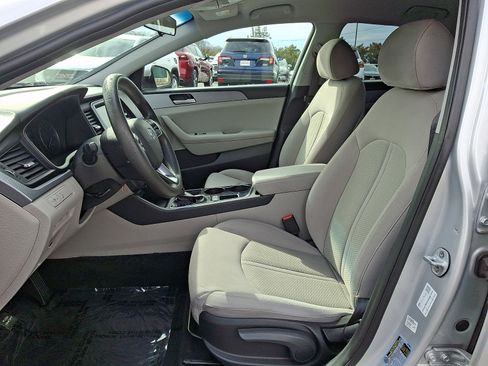 Used 2019 Hyundai Sonata SE image 13