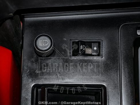 Used 1986 Chevrolet Corvette Convertible image 77