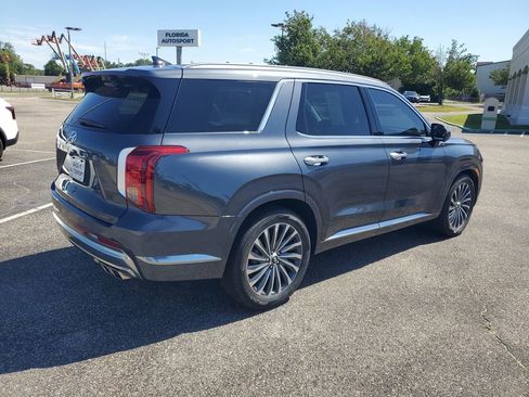 Used 2024 Hyundai Palisade Calligraphy FWD image 4