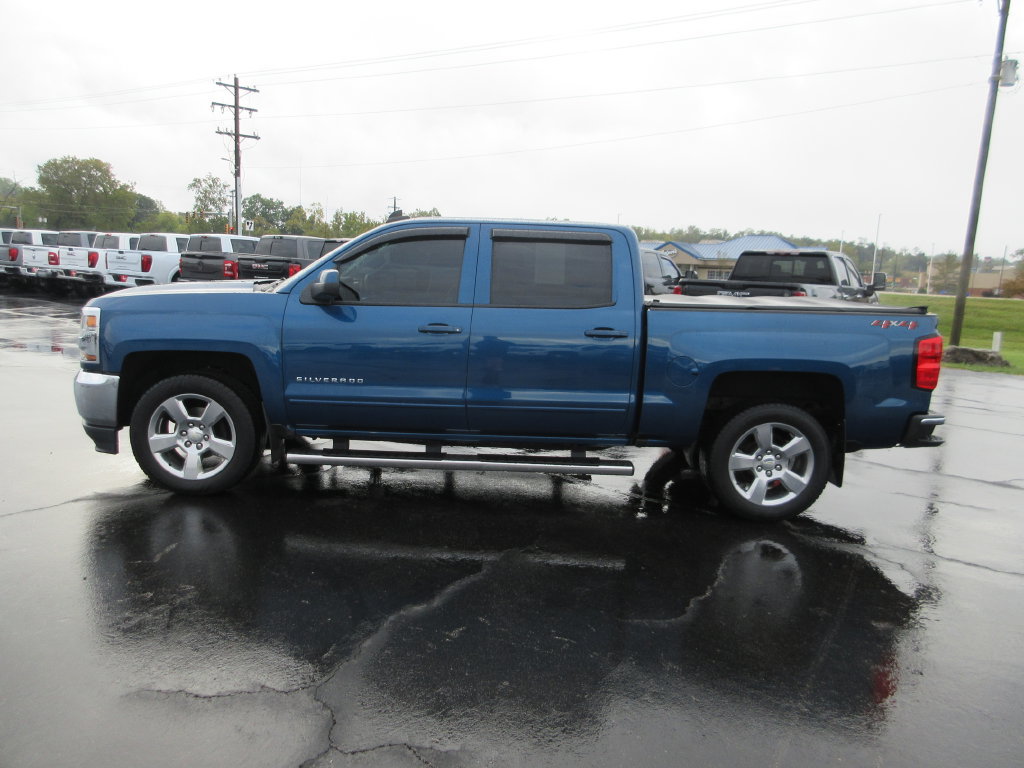 Certified 2018 Chevrolet Silverado 1500 LT w/ All Star Edition AWD/4WD image 11