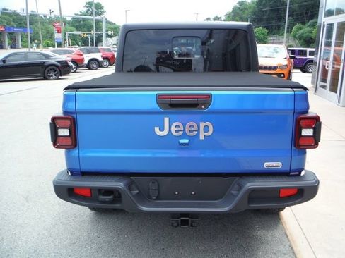 Used 2020 Jeep Gladiator Overland w/ Popular Equipment Package AWD/4WD image 15