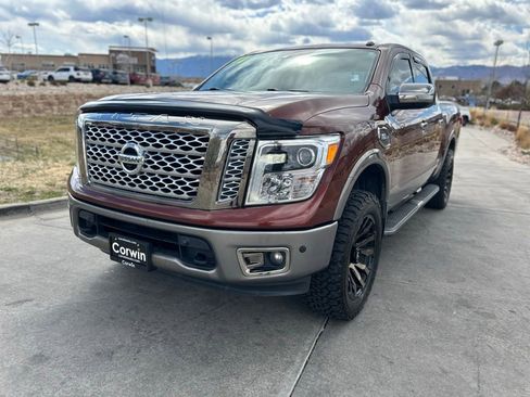 Used 2017 Nissan Titan Platinum Reserve AWD/4WD image 4