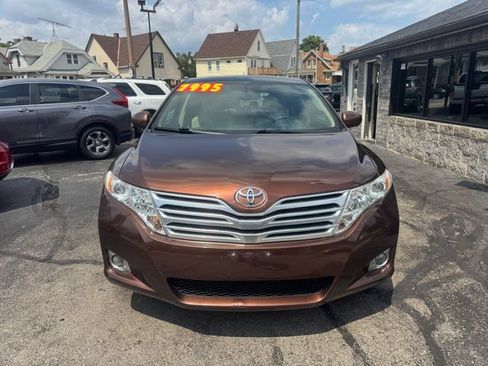 Used 2009 Toyota Venza AWD image 2