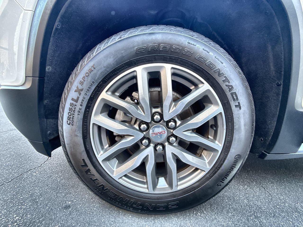 Used 2019 GMC Acadia SLE AWD/4WD image 32