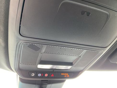 Used 2025 GMC Acadia Elevation image 45