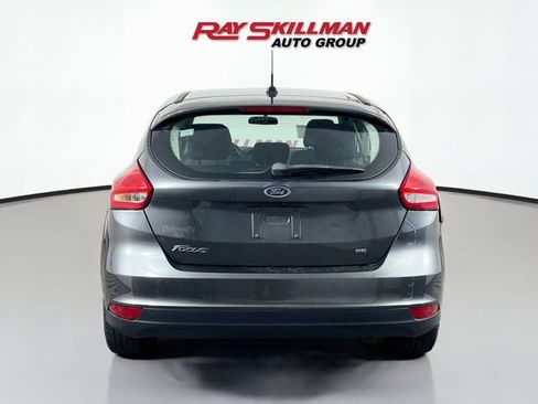 Used 2018 Ford Focus SE FWD image 6
