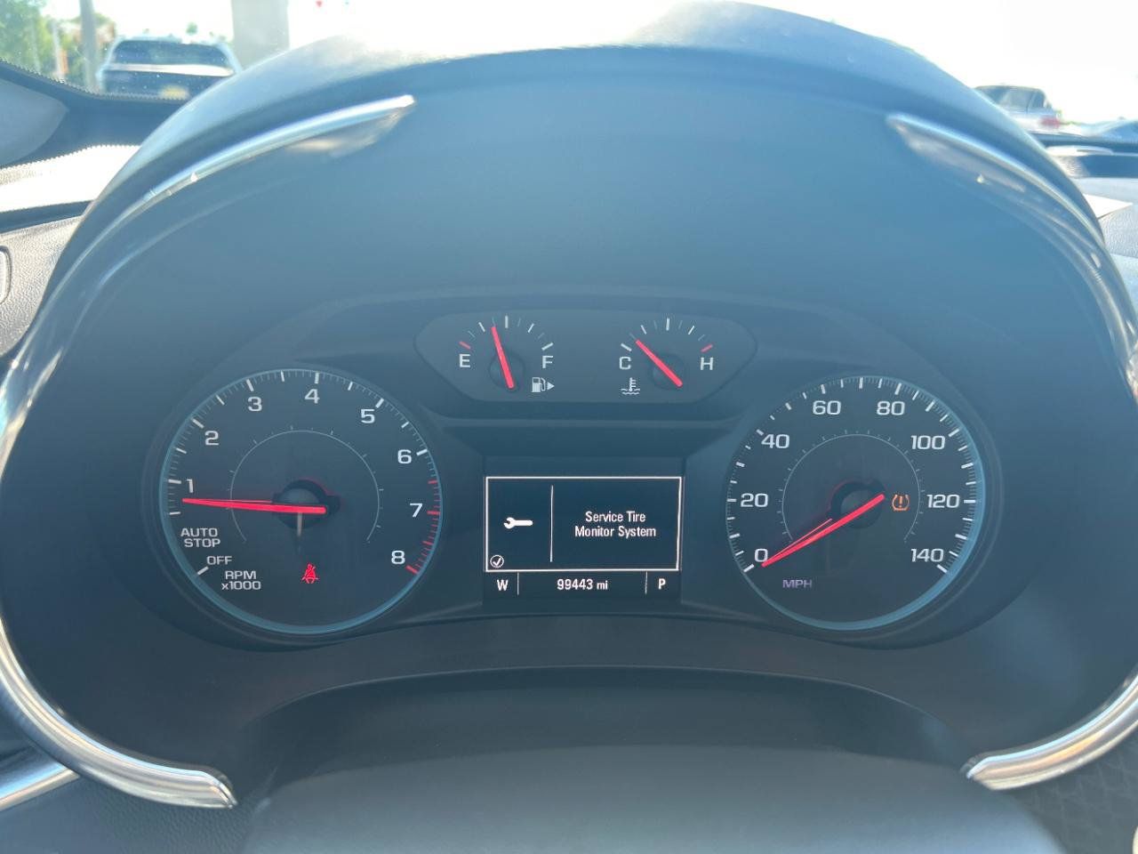 Used 2017 Chevrolet Malibu LT FWD image 14