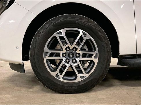 Certified 2025 Ford Expedition Max Active image 9