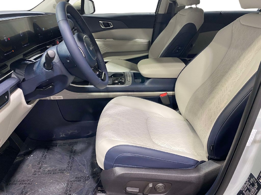 New 2026 Kia Carnival EX FWD image 14