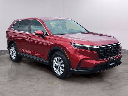 Used 2025 Honda CR-V LX image 3