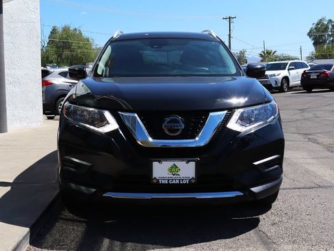 Used 2020 Nissan Rogue SV FWD image 16