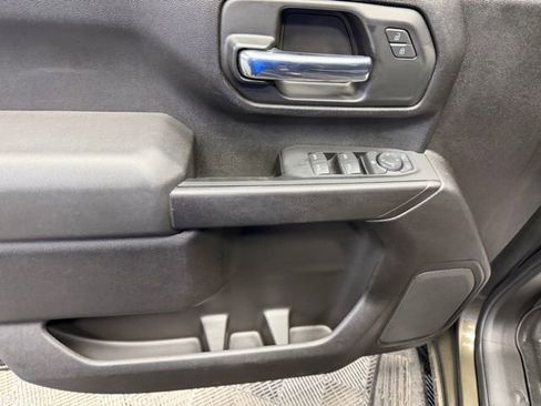 Used 2022 Chevrolet Silverado 2500 Custom w/ Custom Convenience Package image 14